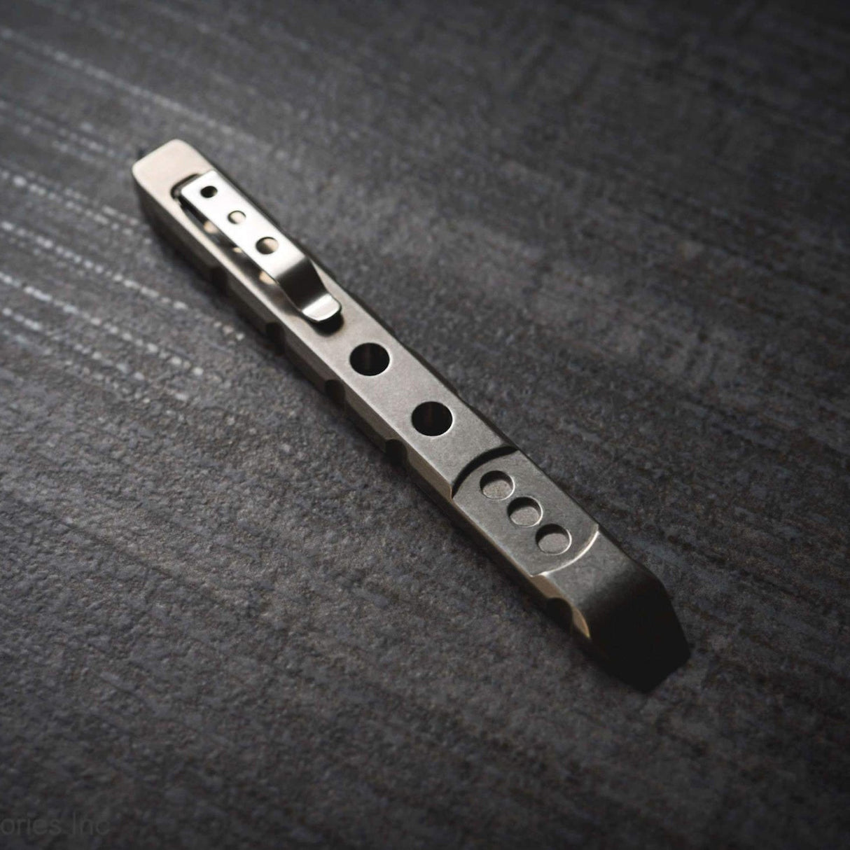 Ti-Pry Titanium Pry Bar