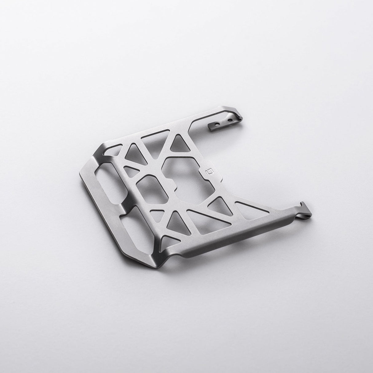 M1 Chassis Clip