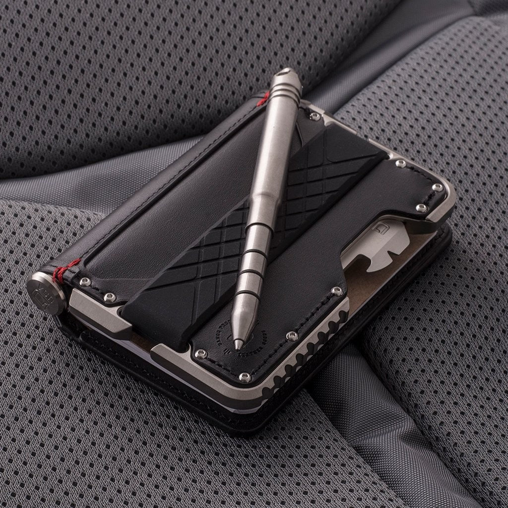 T02 Tactical Titanium Pen - Lompakko