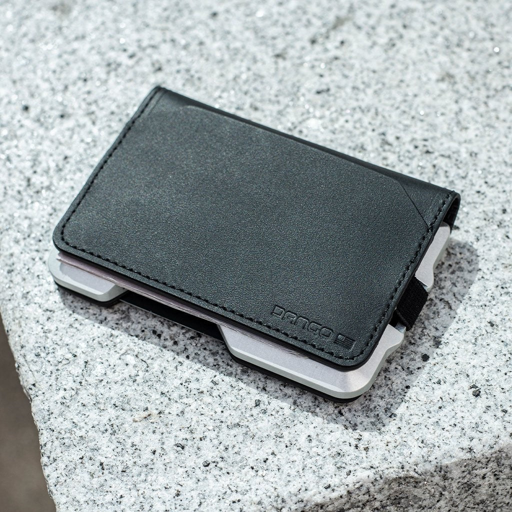 D03 Dapper Bifold Wallet