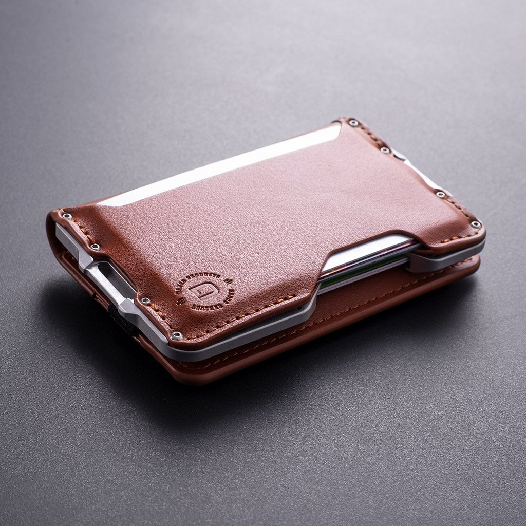 D03 Dapper Bifold Wallet