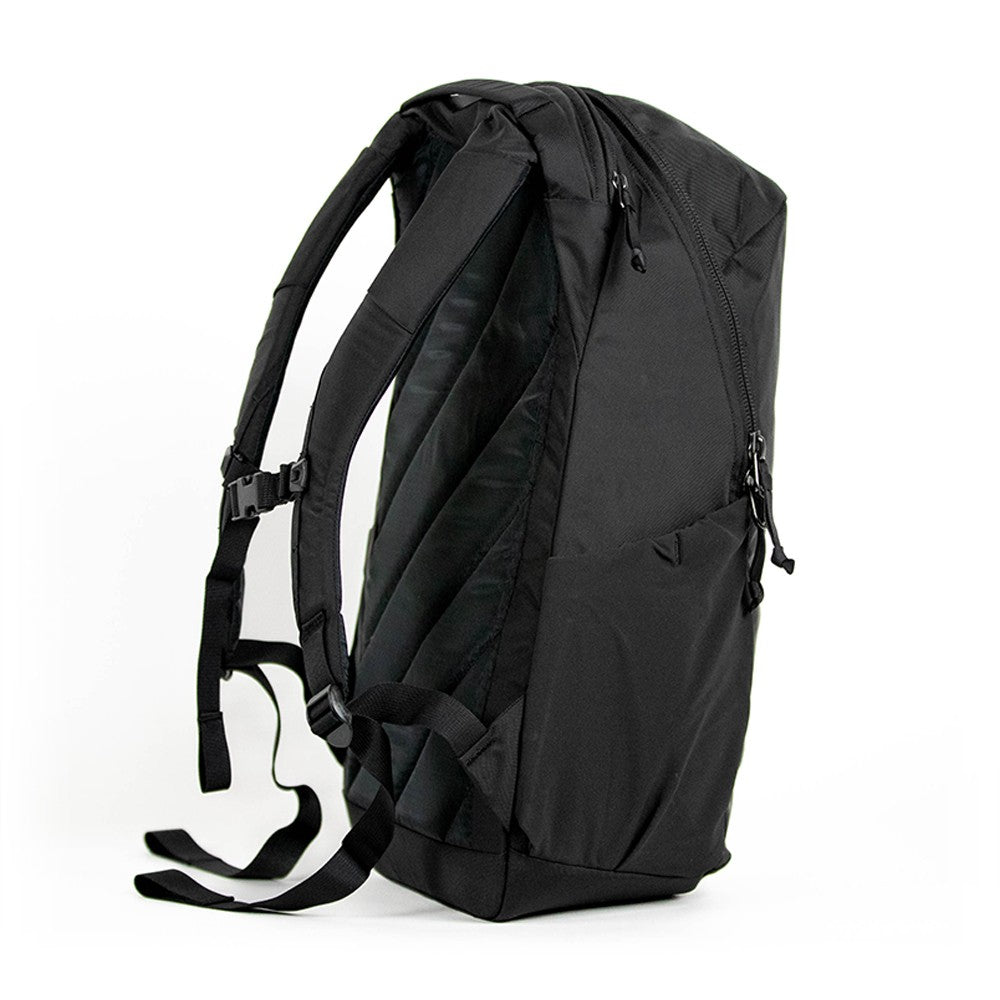 Civic Half Zip 26 L Backpack