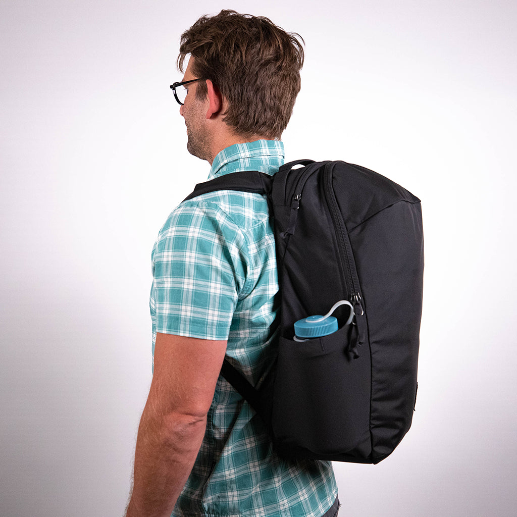 Civic Half Zip 26 L Backpack