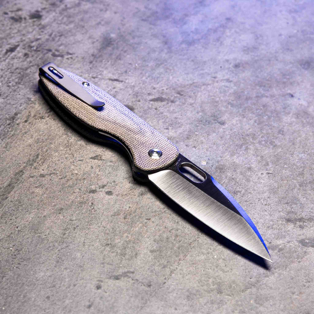 Sabre Knife