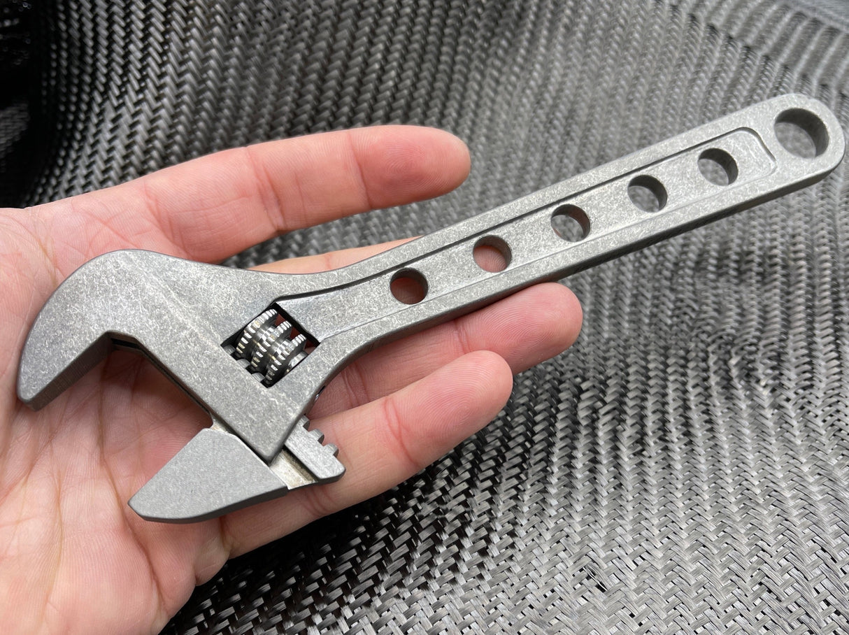 Adjustable Wrench Titanium 8" - Jakoavain