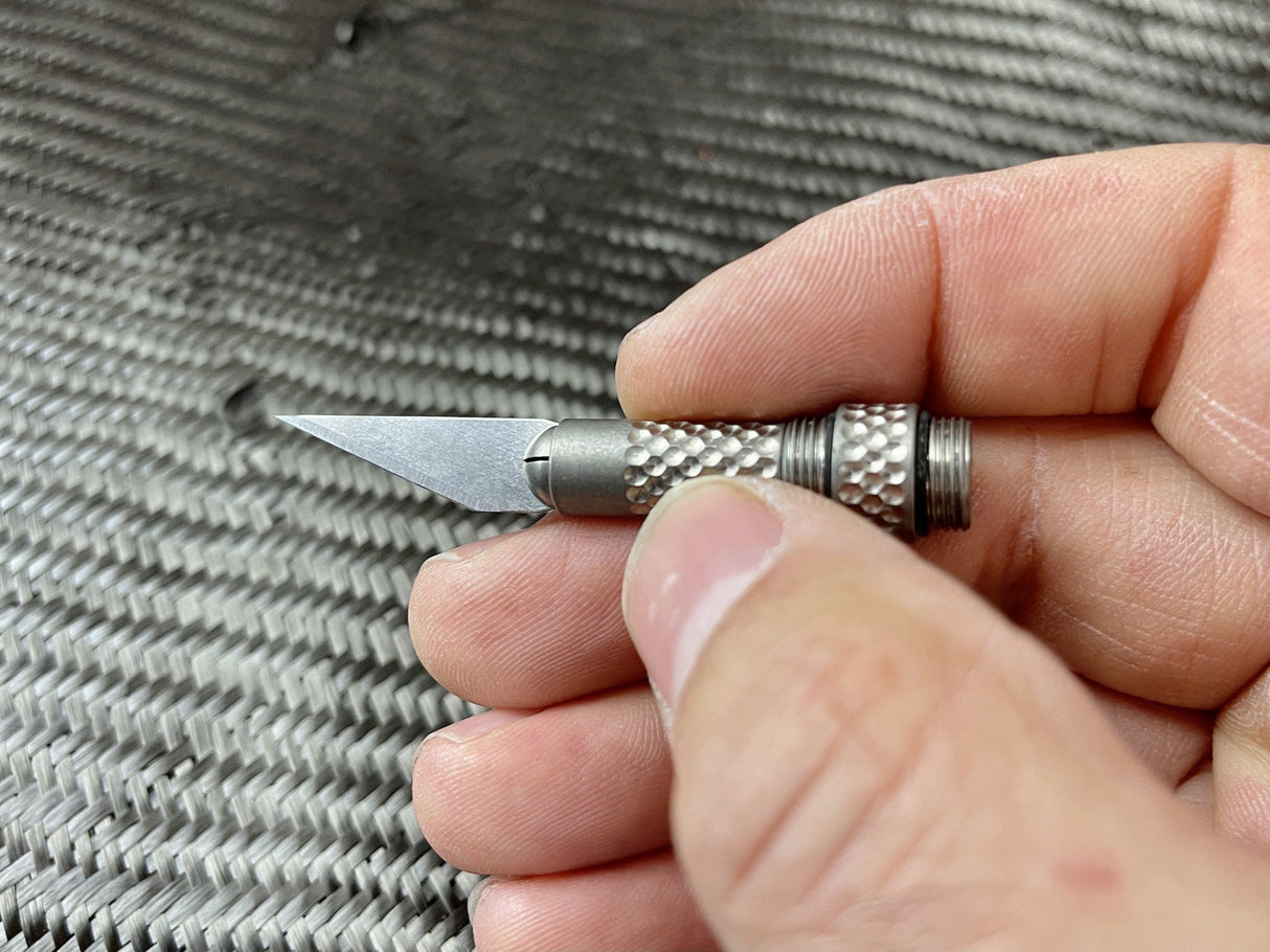 Titanium Collapsible Scalpel