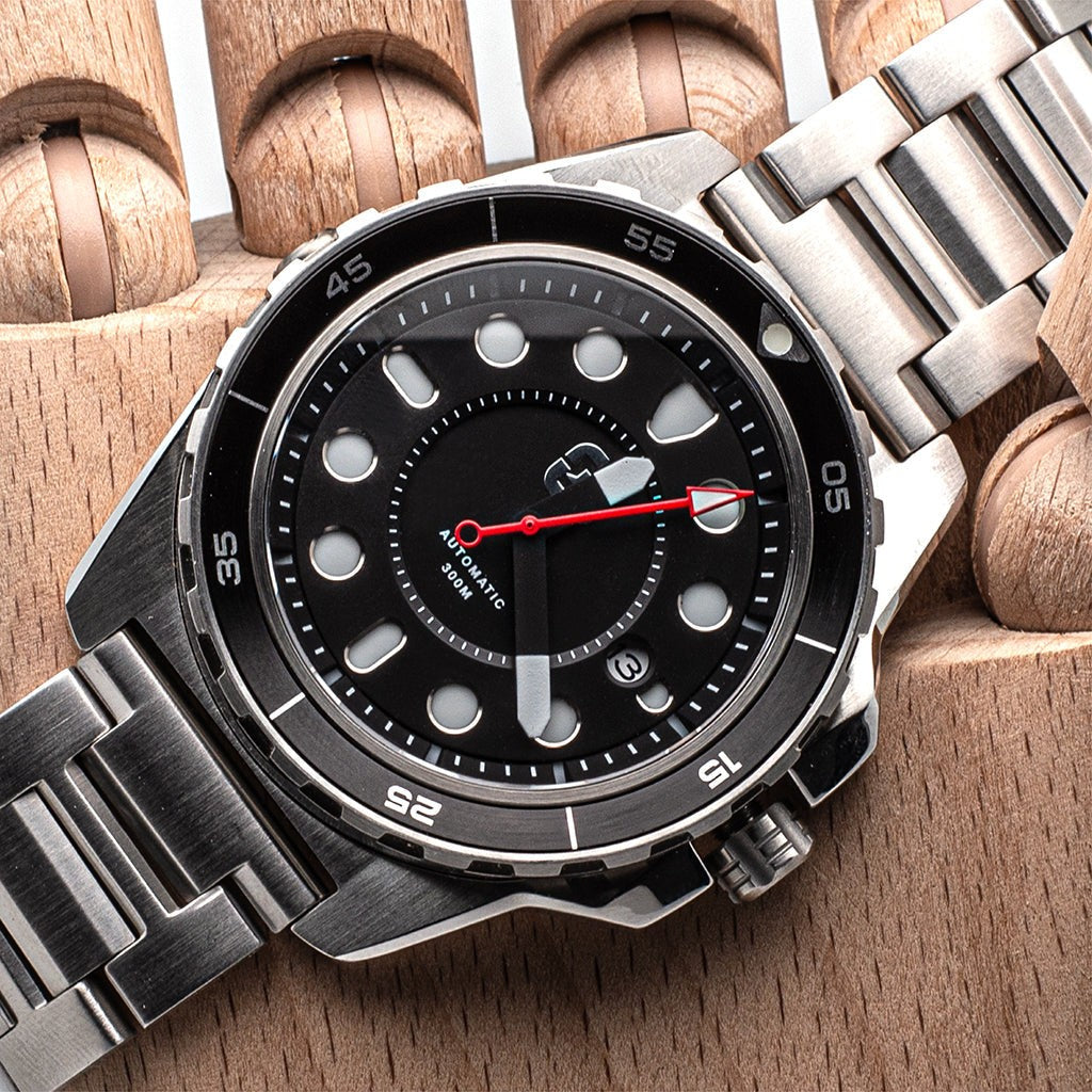 DV-02 Automatic Dive Watch