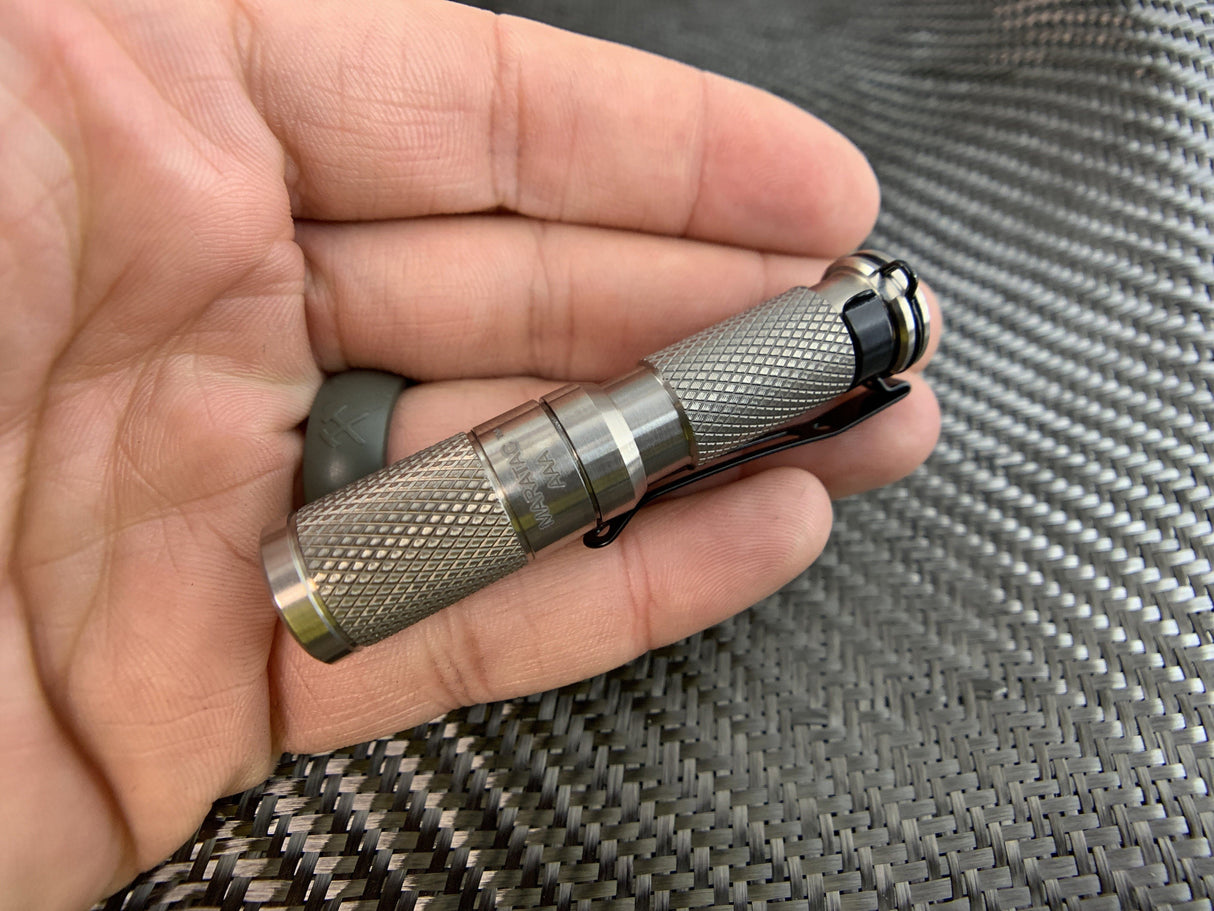 Titanium AAA Flashlight (Rev 5)